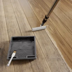 GoodHome Clear Gloss Floor Wood Varnish, 2.5L -Goodhome goodhome clear gloss floor wood varnish 2 5l5059340486949 02i