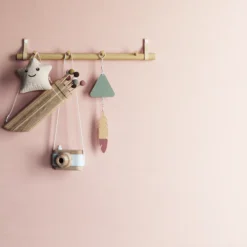 GoodHome Feature Walls Isumi Glitter Effect Emulsion Paint, 2L -Goodhome goodhome feature walls isumi glitter effect emulsion paint 2l5059340273419 01i