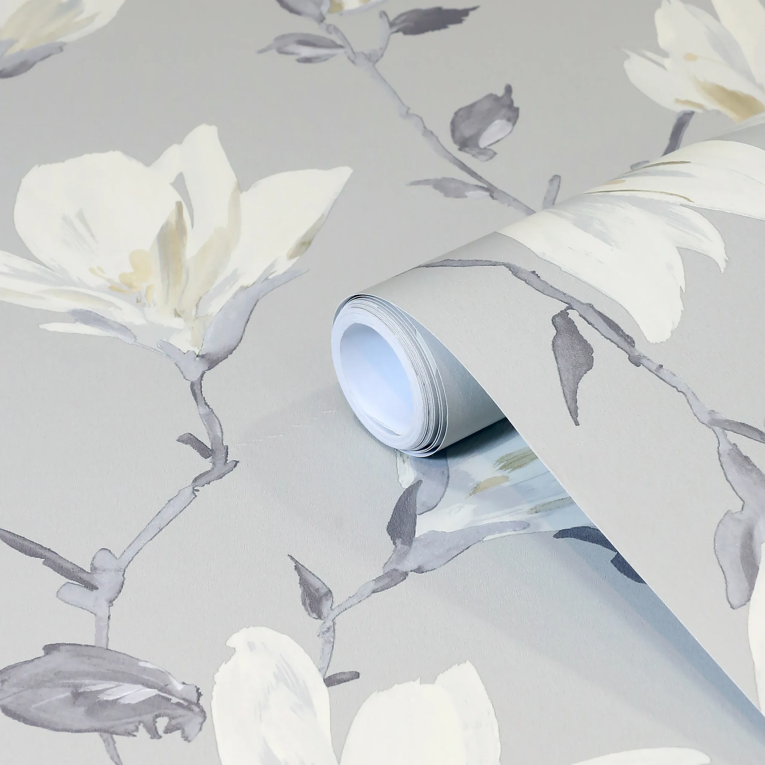 GoodHome Leuzea Grey Floral Smooth Wallpaper 3 GoodHome Leuzea Grey Floral Smooth Wallpaper