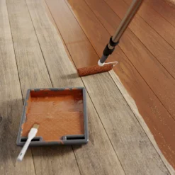 GoodHome Medium Oak Satin Floor Wood Varnish, 2.5L -Goodhome goodhome medium oak satin floor wood varnish 2 5l5059340486963 02i