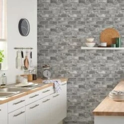 GoodHome Pernay Grey Brick Glitter Effect Textured Wallpaper -Goodhome goodhome pernay grey brick glitter effect textured wallpaper3663602559672 01i