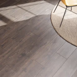 GoodHome Walnut Satin Floor Wood Varnish, 2.5L -Goodhome goodhome walnut satin floor wood varnish 2 5l5059340486987 10i